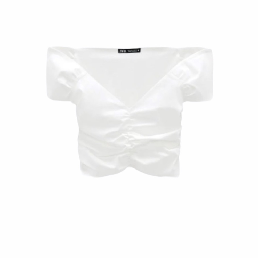 NWT ZARA WHITE RUCHED FRONT CROP TOP SIZE LARGE
